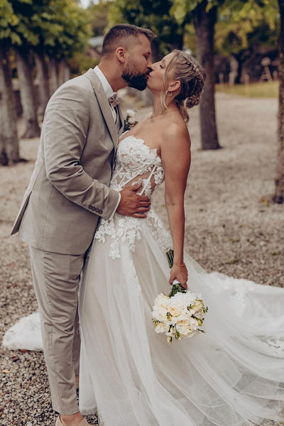 Fashion Bohemian A Line Sweetheart Tulle Long Wedding Dresses with Appliques VK24101711