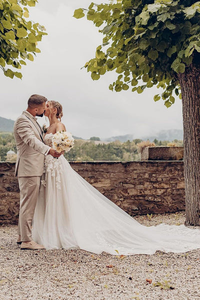 Fashion Bohemian A Line Sweetheart Tulle Long Wedding Dresses with Appliques VK24101711