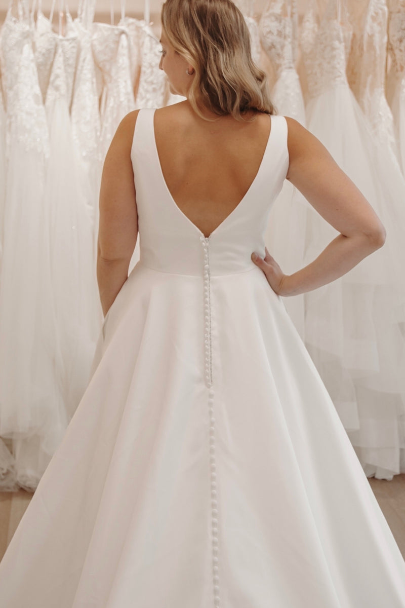Long Sleeves A Line Backless Satin V Neck Wedding Dress