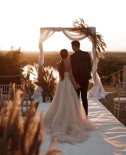 Fashion Elegant Ball Gown Sweetheart Dark Blush Champagne Wedding Dresses with Appliques VK073156-2