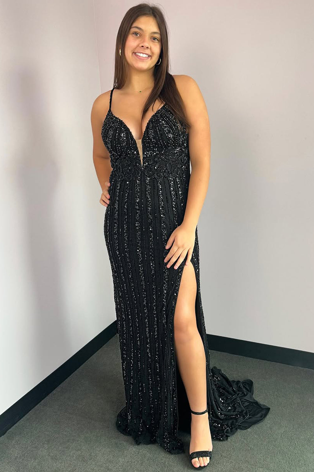 Mermaid V Neck Black Sequins Long Prom Dresses with Slit VK021308