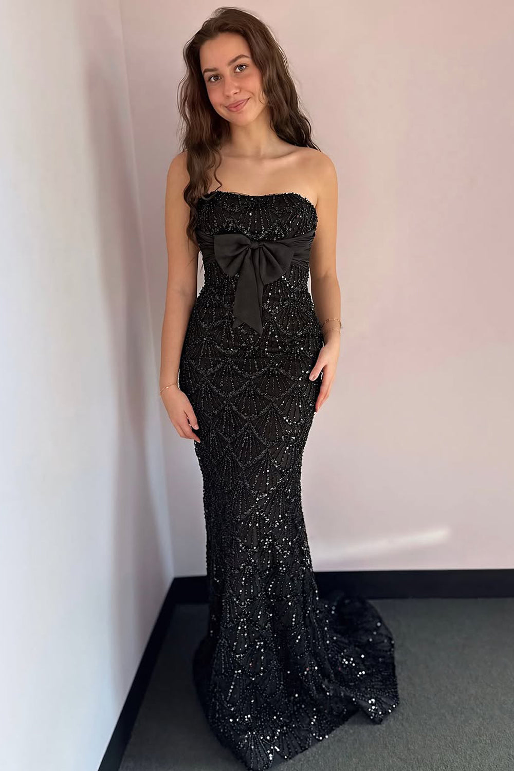Mermaid Strapless Black Sequins Long Prom Dresses with Bowknot VK25031604