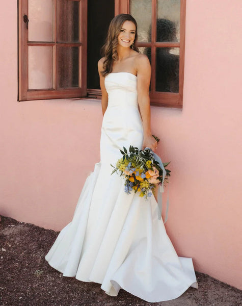 Gorgeous Mermaid Strapless Satin Long Wedding Dresses
