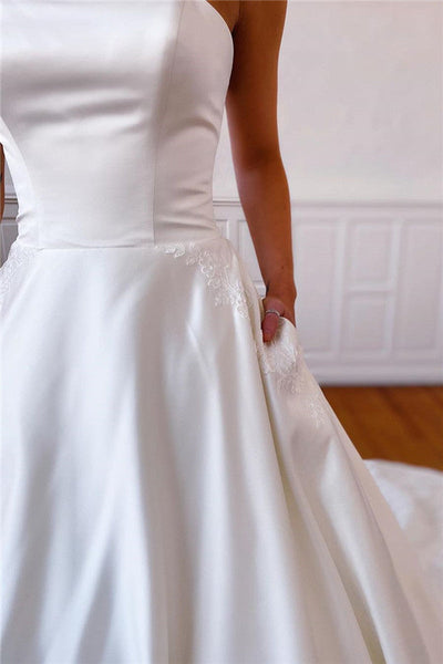Gorgeous Ball Gown Strapless Satin Wedding Dress with Applique