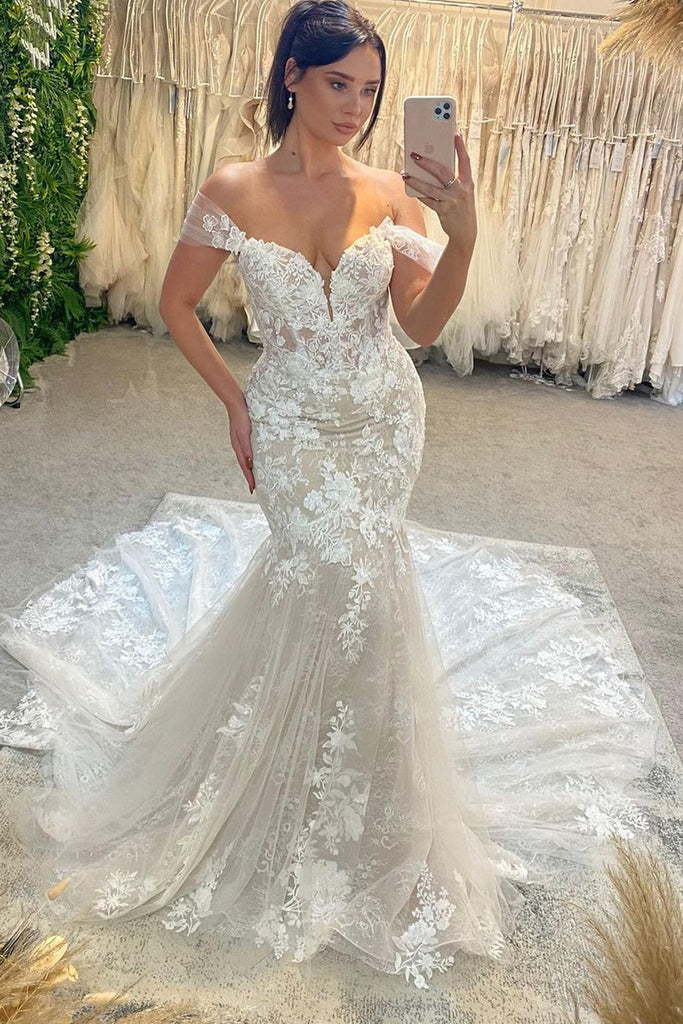Charming Mermaid Off the Shoulder Lace Wedding Dresses with