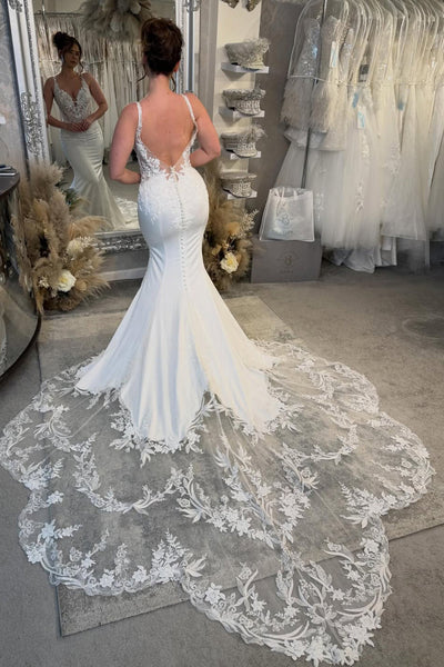 Gorgeous Mermaid V Neck Satin Wedding Dress with Appliques VK022809