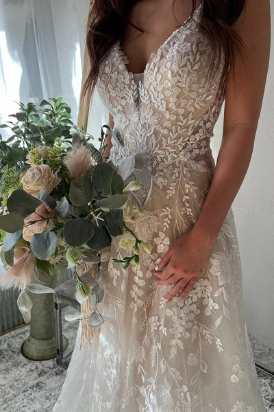 Exquisite A-Line V Neck Lace Boho Wedding Dresses VK23082707