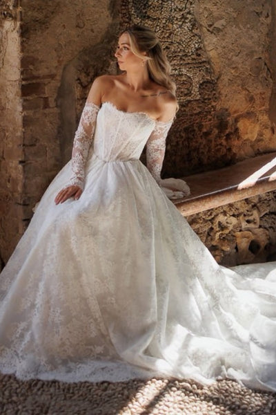 Stunning A-Line Sweetheart Strapless Lace Wedding Dress VK26081101
