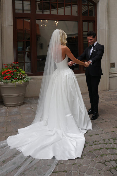 A-Line Strapless White Satin Wedding Dresses VK26082202