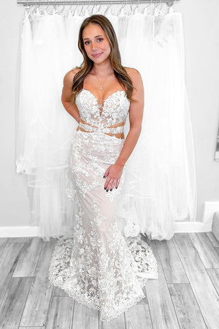 Elegant Mermaid Strapless Lace Appliques Wedding Dresses VK24032901