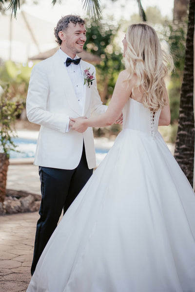Charming A-Line Strapless White Satin Wedding Dresses VK26102905