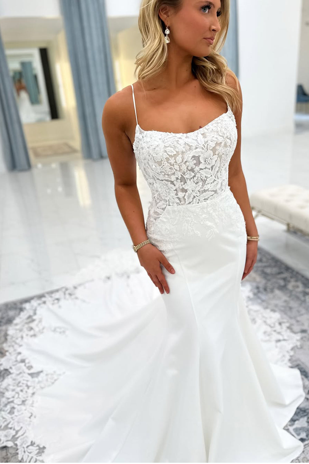 Scoop Neck Mermaid Elastic Satin Long Wedding Dresses with Appliques VK25051005