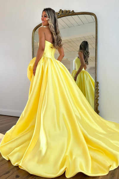 A-Line Strapless Red Satin Prom Dresses with Handmade Flower VK26012707