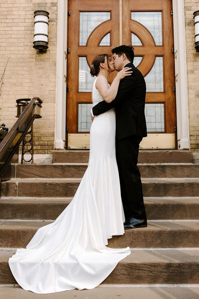 Elegant Mermaid Square Neck White Satin Wedding Dresses VK23122201