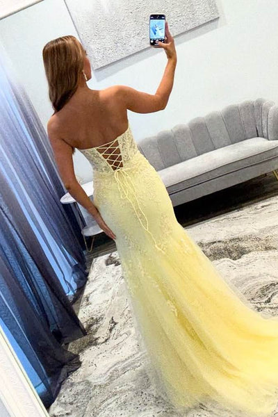 Gorgeous Mermaid Strapless Yellow Keyhold Prom Dresses with Slit VK26011402