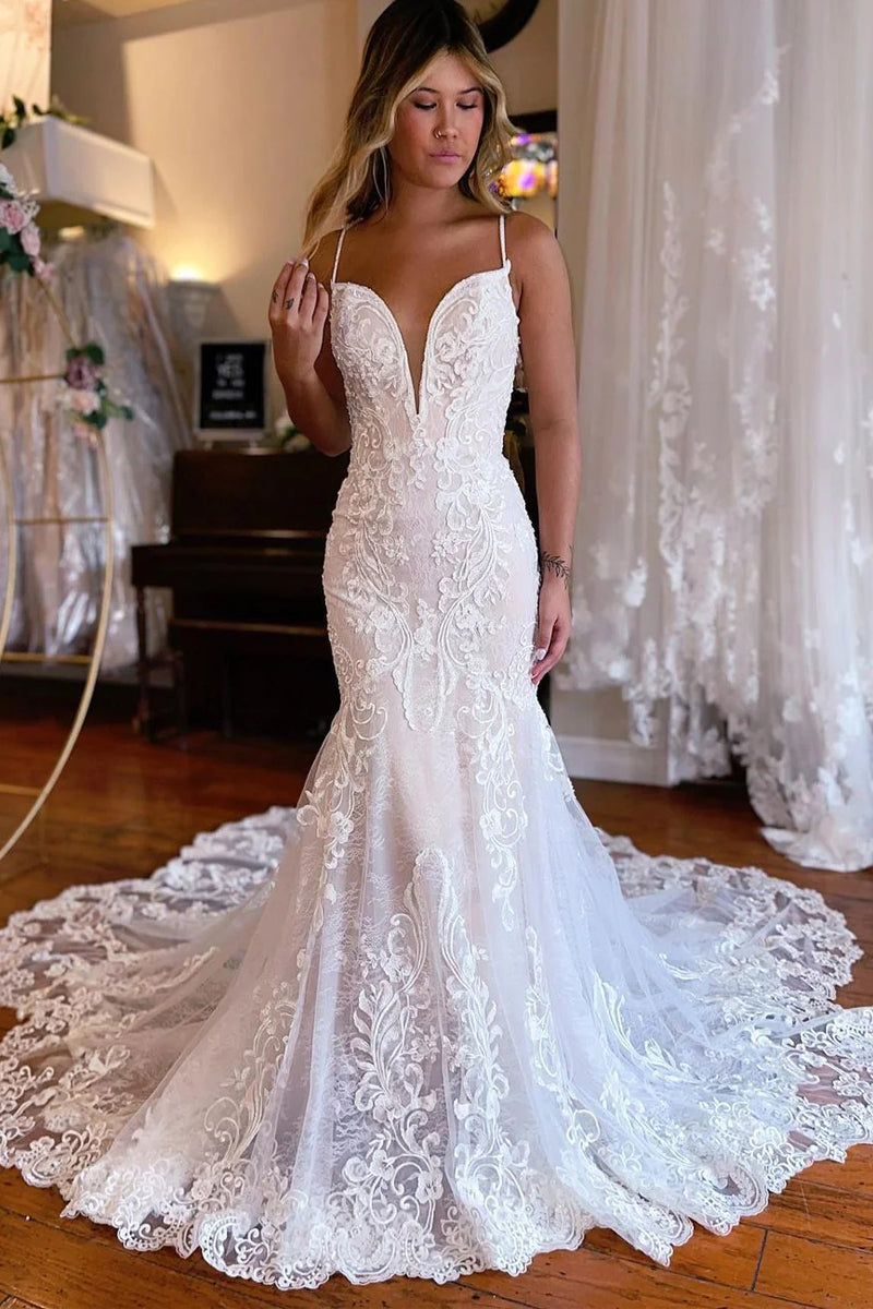 Charming Mermaid Lace Wedding Dresses with Appliques VK111503
