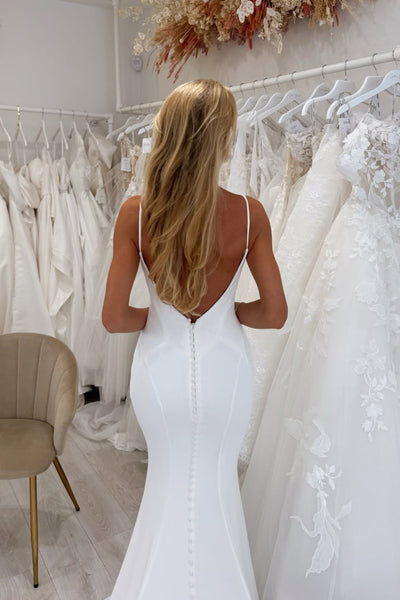 Simple Mermaid Spaghetti Straps White Satin Wedding Dresses with Lace Appliques VK25093002