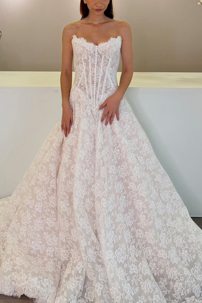 Elegant A-Line Strapless Lace Wedding Dresses VK26082206