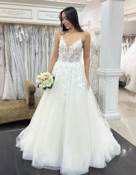 Boho Lace Wedding Dresses for Bride A Line Tulle Appliqued Beach Wedding Gowns