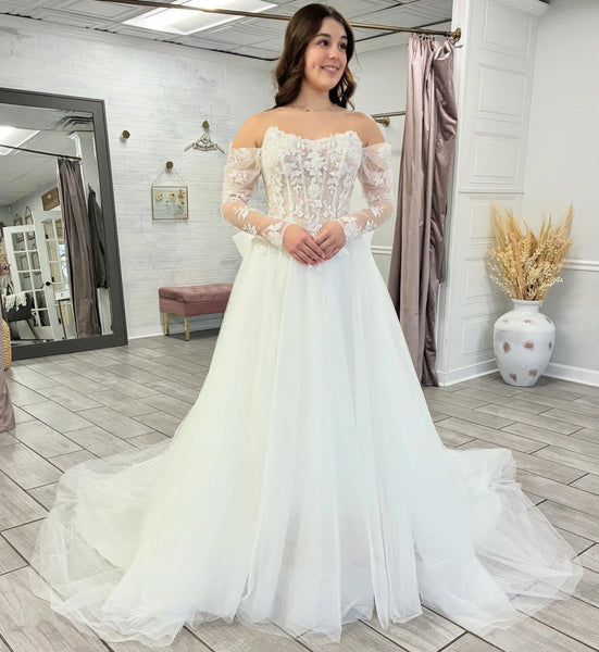 A Line Boho Wedding Dresses Tulle Lace Appliqued Long Sleeves Bridal Wedding Gown