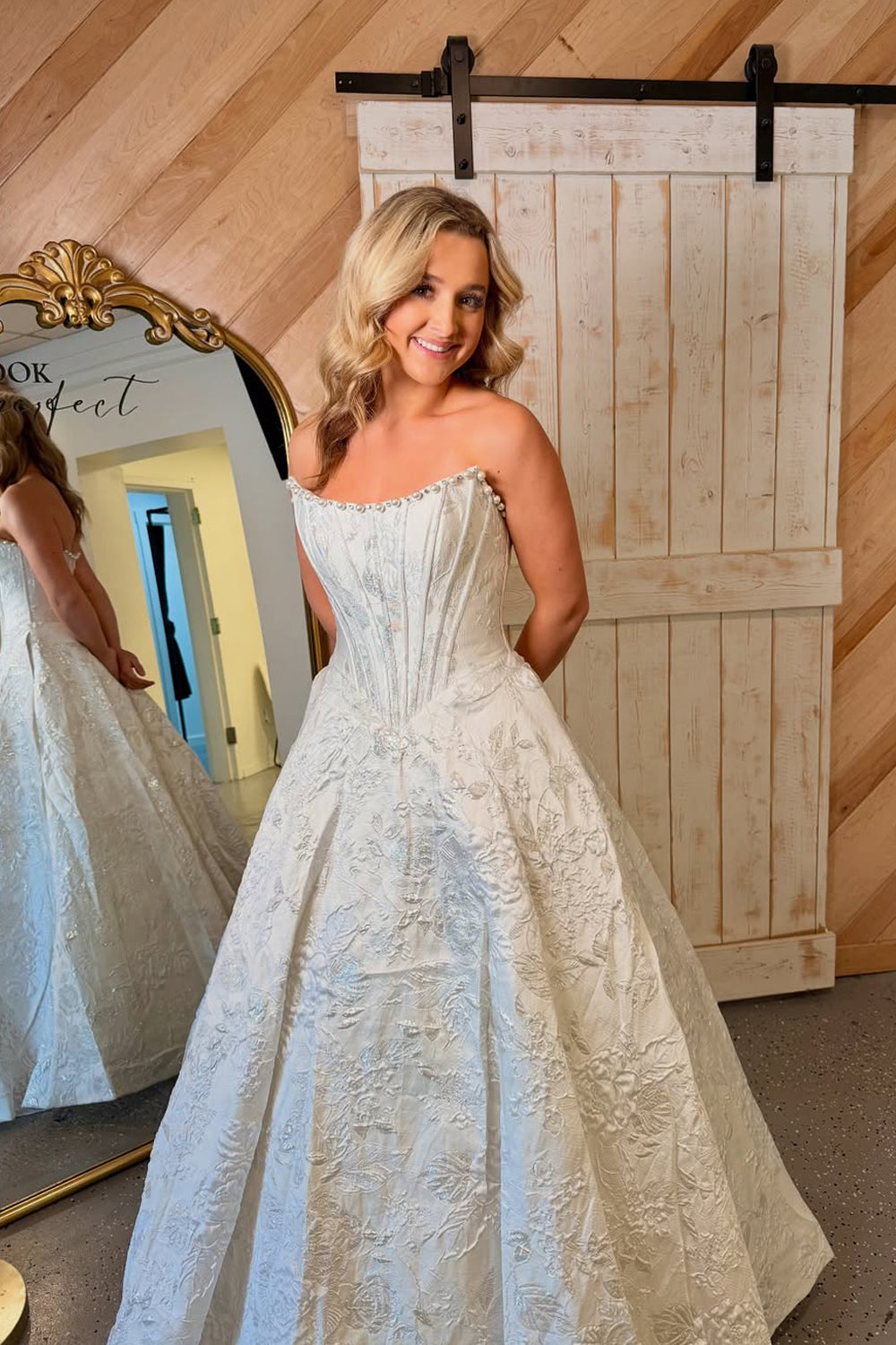 Cute A Line Scoop Neck White Jacquard Satin Prom Dress VK102704