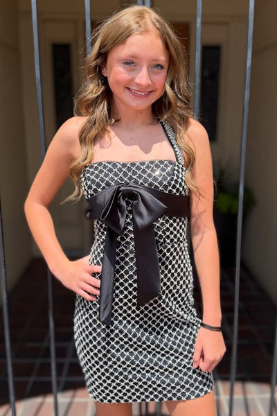 Black Perals Halter Neck Bodycon Short Homecoming Dress with Bow