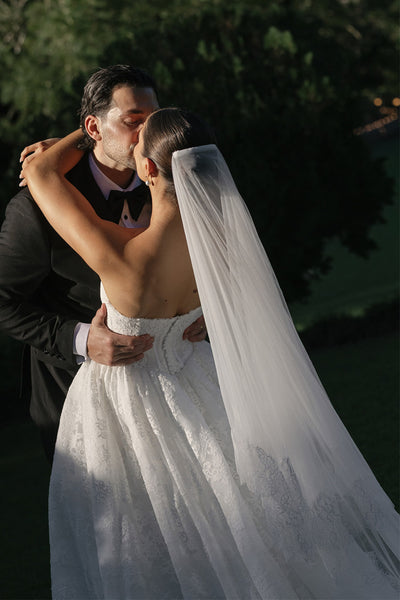 Stunning A-Line Sweetheart Strapless Lace Wedding Dress VK26081101