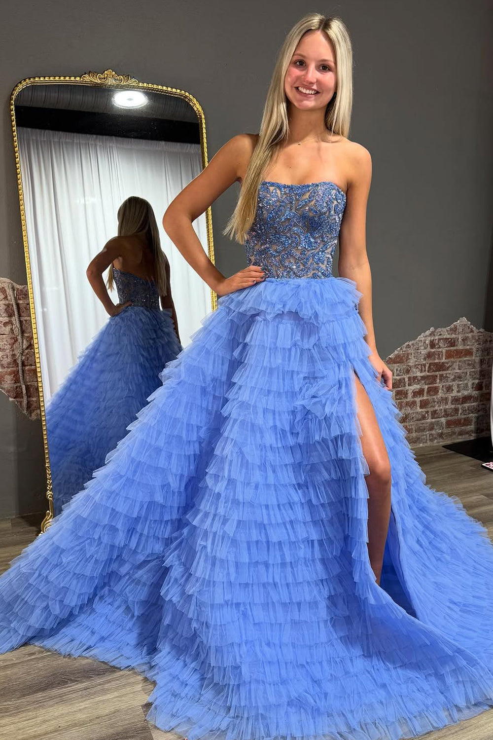 Gorgeous Ball Gown Strapless Blue Tiered Tulle Prom Dress with Beading VK25030102