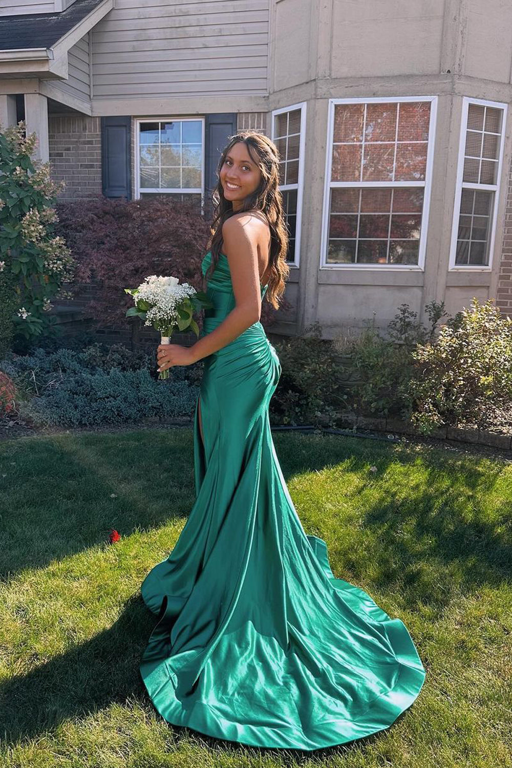 Cute Mermaid Sweetheart Green Satin Prom Dress with Slit