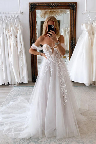 A-Line Sweetheart Tulle Appliques Wedding Dresses VK24031002