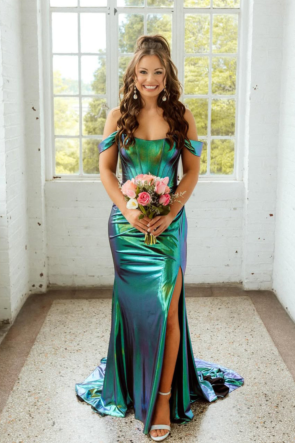 Charming Mermaid Magic Green Sparkly Satin Prom Dress with Slit VK25060206