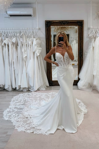 Charming Mermaid Spaghetti Straps Satin Wedding Dresses with Lace Train VK25093003