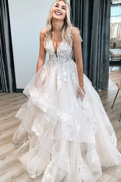 Elegant Ball Gown V Neck Wedding Dresses with Appliques VK050901