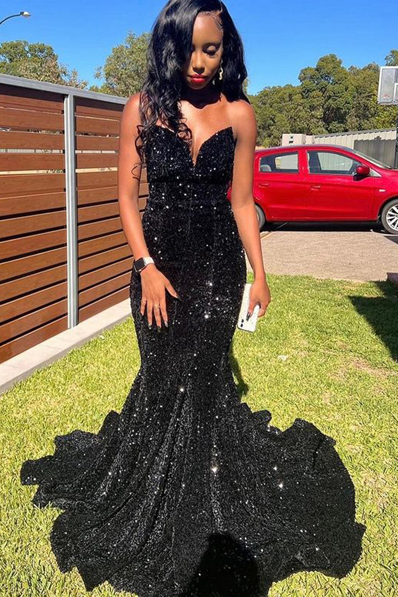 Stunning Mermaid V Neck Black Sequins Prom Dress for 2022 VK22020704
