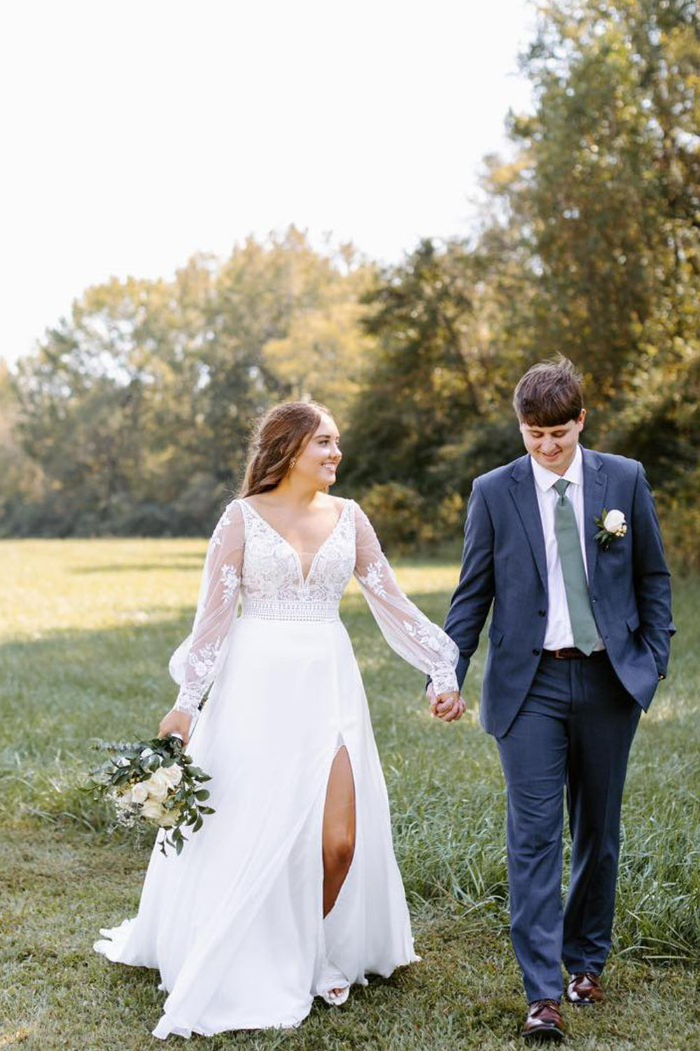 Bohemian A Line V Neck Chiffon Long Sleeves Wedding Dresses with Appliques