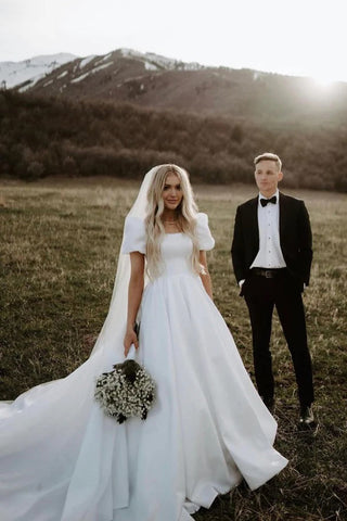 Ball Gown Square Neck White Satin Wedding Dresses VK0731117-1