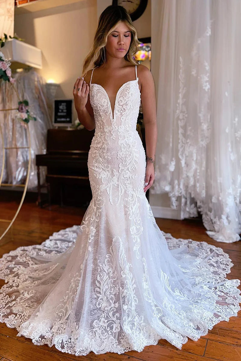 Charming Mermaid V Neck Lace Beach Wedding Dresses VK4091205