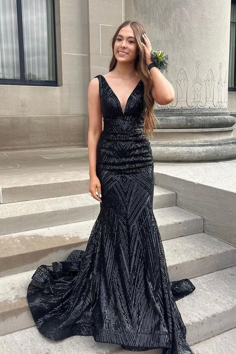 Cute Mermaid V Neck Black Sequins Lace Long Prom Dresses Evening Dresses