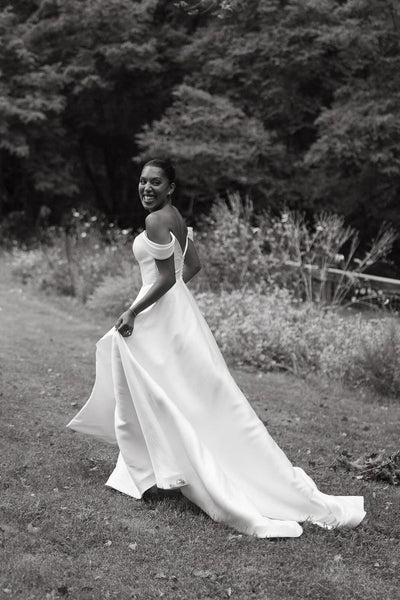 Elegant A-Line Off the Shoulder Satin Wedding Dresses VK24031404