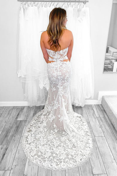 Elegant Mermaid Strapless Lace Appliques Wedding Dresses VK24032901
