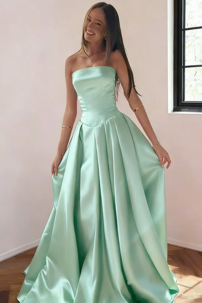 A-Line Empire-Waist Strapless Pleats Sleeveless Long Prom Dress with Train