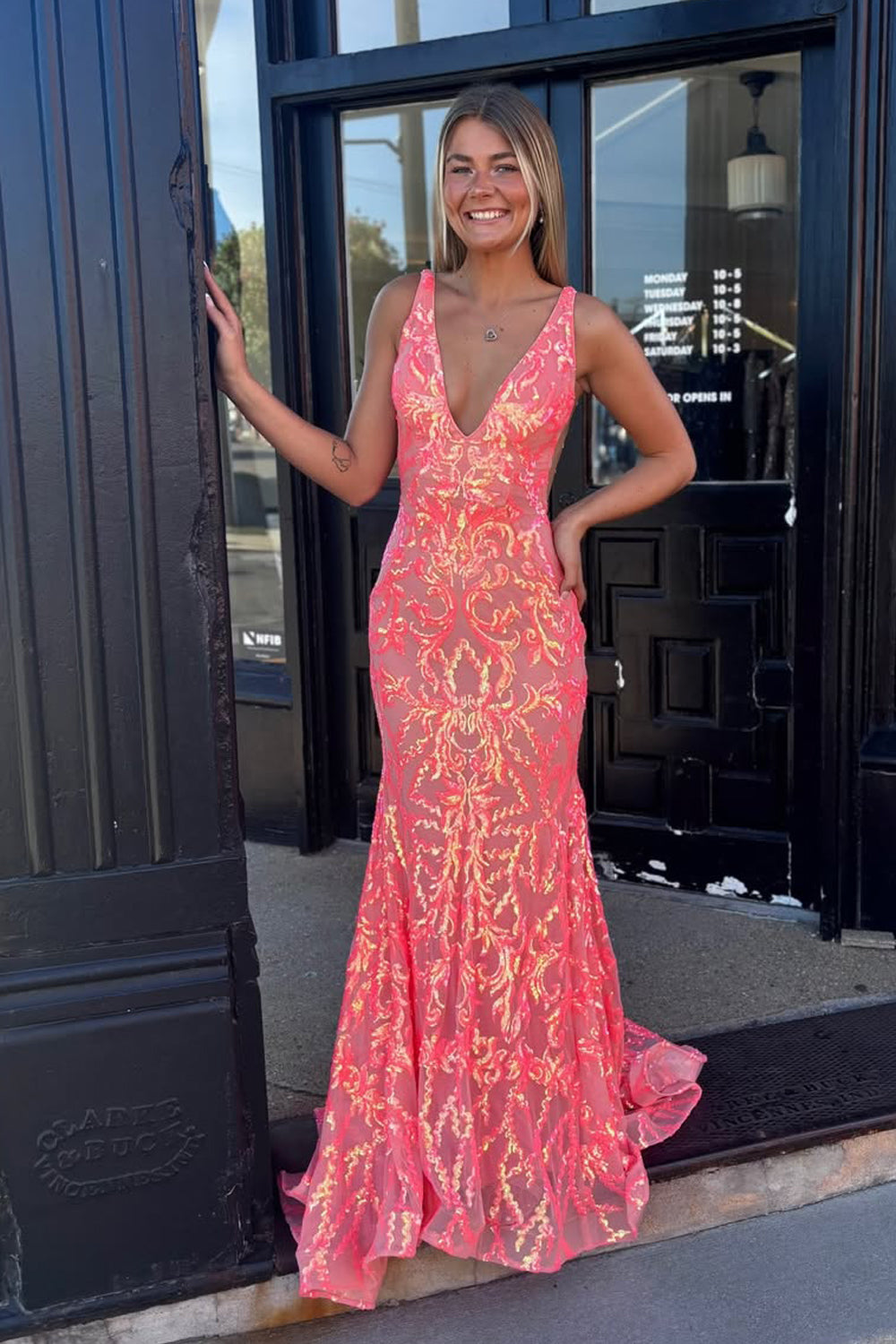 Charming Mermaid V Neck Coral Sequins Long Prom Dresses VK25112502