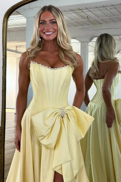 Cute Ball Gown Scoop Neck Satin Prom Dress with Bow VK030507