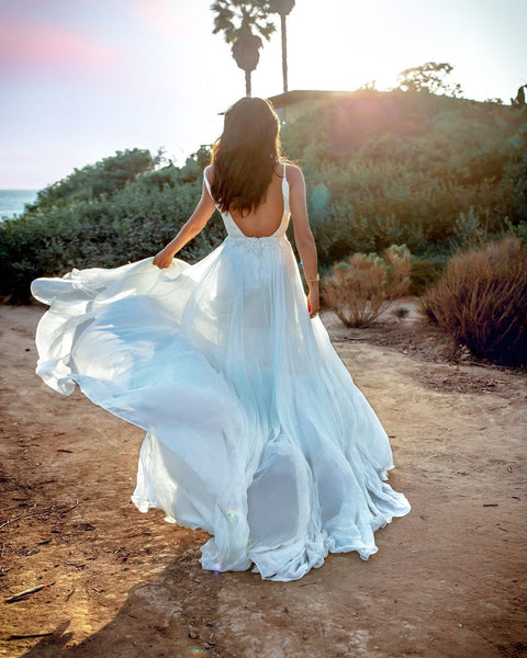 Bohemian A Line V Neck Tulle Wedding Dresses with Appliques VK23061004