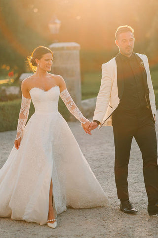 Vintage A-Line Sweetheart White Lace Wedding Dresses with Slit VK23090603