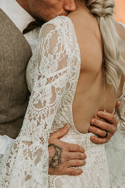 Boho Mermaid V Neck Lace Wedding Dresses with Appliques VK25051103