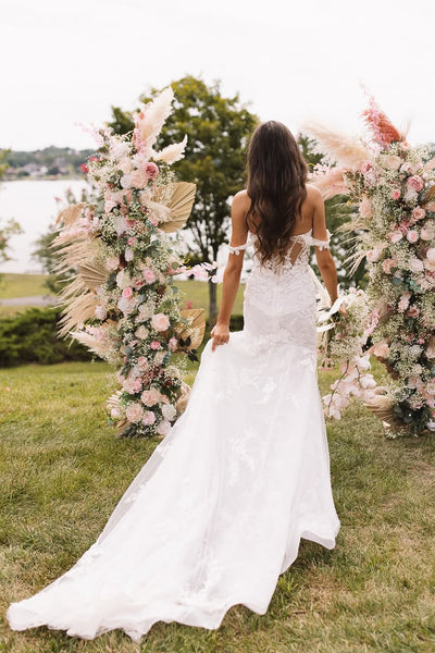 Gorgeous Mermaid Sweetheart Lace Wedding Dresses with Appliques VK25051101