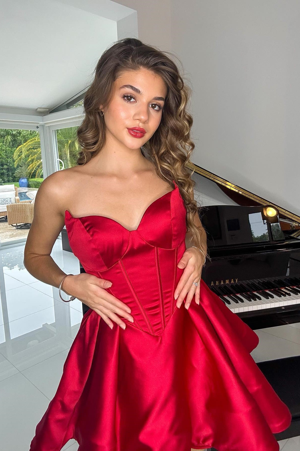 Sweetheart Red Satin A-line Short Homecoming Dresses VK23082203