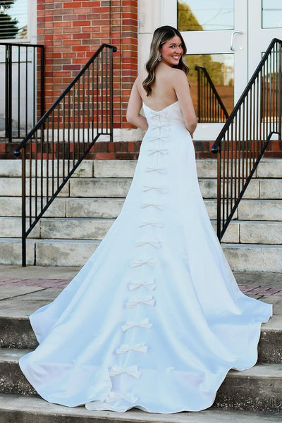 Elegant Sheath White Satin Wedding Dresses with Bow VK112102