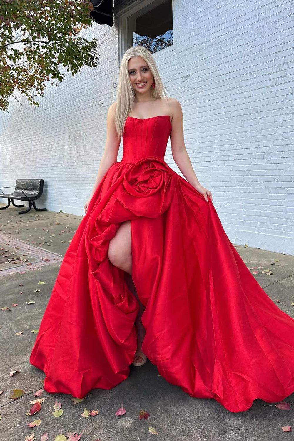 Ball Gown Scoop Neck Red Satin Slit Prom Dress with Bow VK111003
